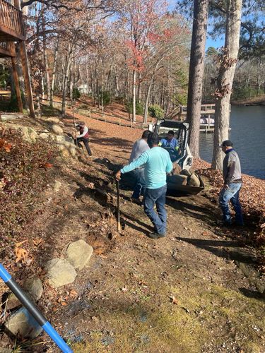 Tree Removal for Rosales Landscaping LLC in Lake Gaston, North Carolina