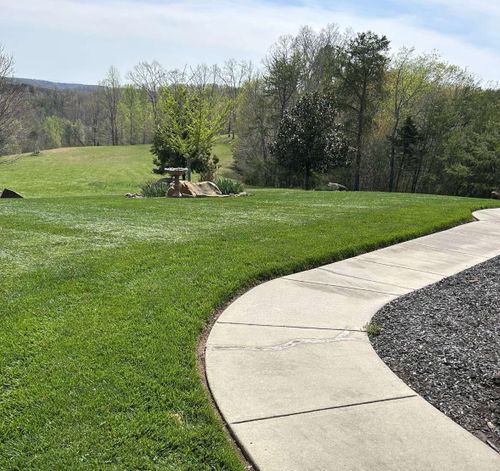  for East Premier Lawn Care in Kingston, TN