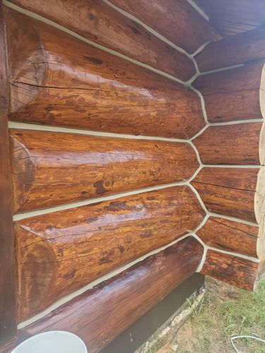 Log Home Finishing for Shay’s Chinking in Hamilton, MT