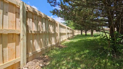 Fencing for Crossbones Contracting in Greencastle,  IN