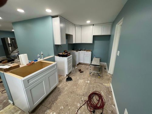 Painting and Staining for Rusty Nail Renovations in Flushing,  MI