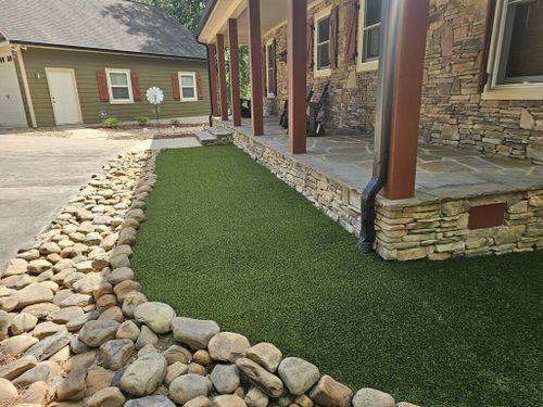 Artificial Turf for D&D Unlimited Landscaping in Hartwell, GA