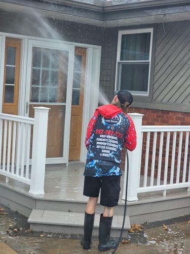 Residential Cleaning for Wash Warriors in Menomonee Falls, WI