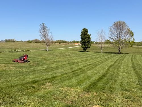 All Photos for Grass & Blast Property Solutions in Spring Hill, TN