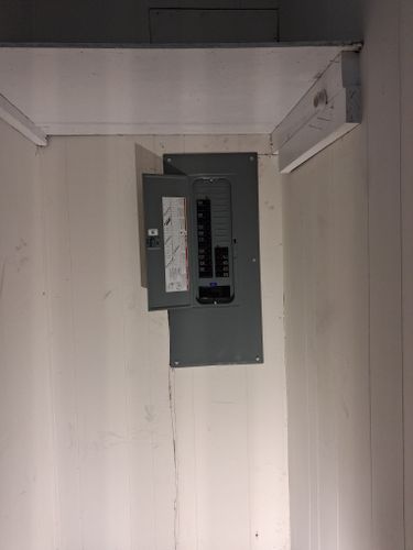  for Flash Gordon Electric LLC in Hope Mills, NC