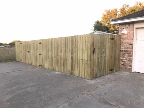 Fencing for Keen Decorative Concrete in Corpus Christi, TX