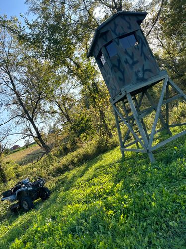 Hunting Stands/Tower Blind Construction for Two Young Bucks in Leon, IA