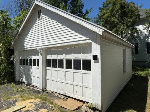 Garage Construction for Maine Roofing and Siding in Richmond, ME