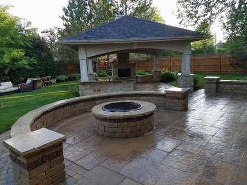 Patio Design & Construction for Alvarez Pavingstone INC. in Lyons, IL