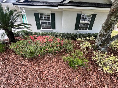 Mulch Installation for K & A Landscaping, Inc. in Jacksonville, FL