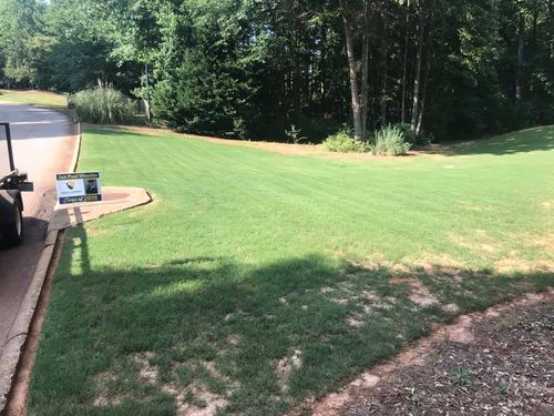 Lawn for Pinnacle Property Maintenance LLC in McDonough, GA