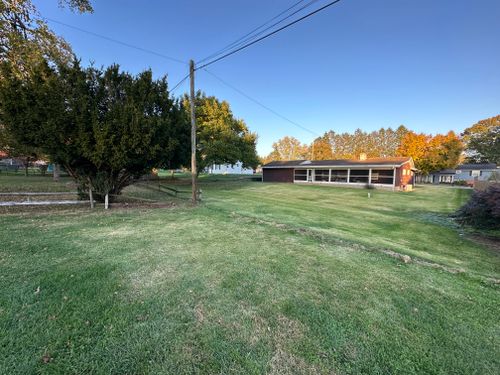 Lawn Maintenance for Wynn Home Services in Marietta, OH