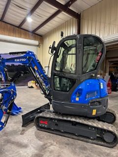 Rippa 2-Ton Kubota Diesel Engine for Triad Equipment Sales in Whitsett, NC