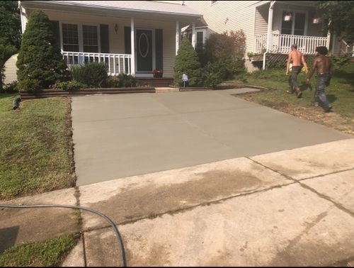 Concrete Driveway Installation for Dixie Concrete Masonry LLC in Saint Leonard, MD
