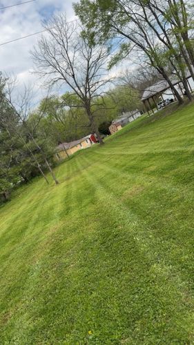 All Photos for Gullion’s Lawn and Landscaping in DeMossville, KY