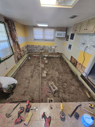 Minor Plumbing for T & R Grantham Enterprises in Crestview, FL