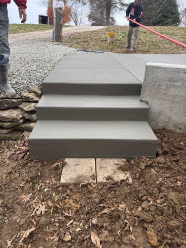 Porches, Patios, & Firepits for Whitfield Concrete Construction in Solsberry, IN