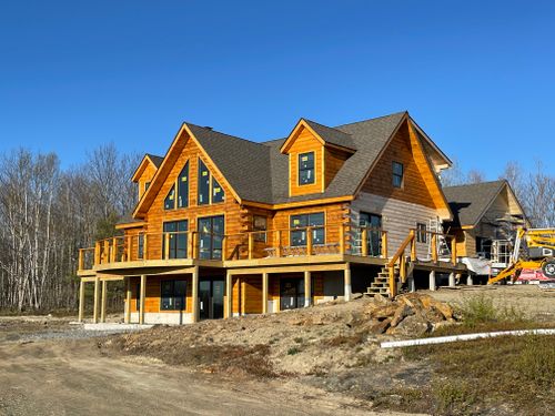 Custom Log Homes for McKenna General Contracting in Readfield, ME