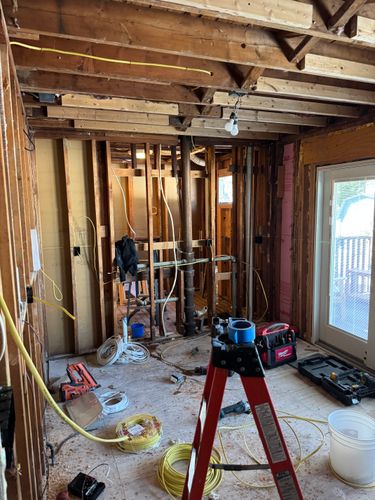  for Make It Right Contracting in East Hampton, NY