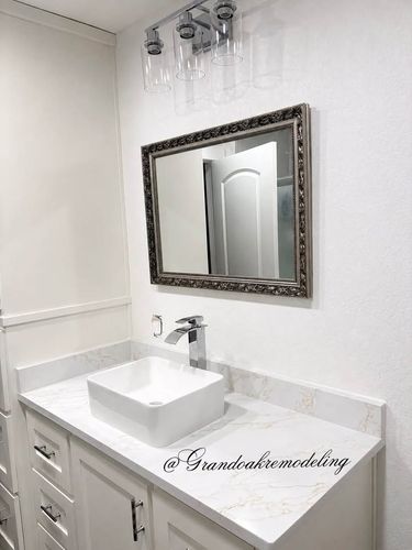 Bathroom Renovation for GrandOak Remodeling LLC in Schulenburg, TX