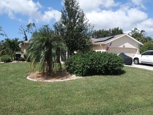 Mowing for Unity Maintenance and More LLC in Englewood, FL