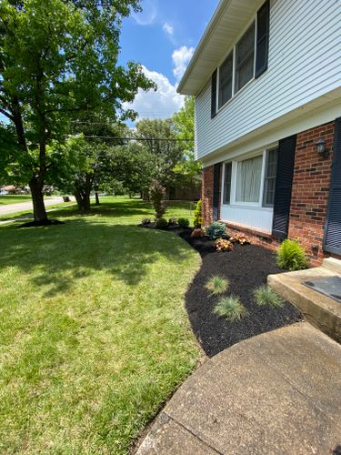 Mulching for Castle JR Landscaping & Painting LLC in Cincinnati, OH