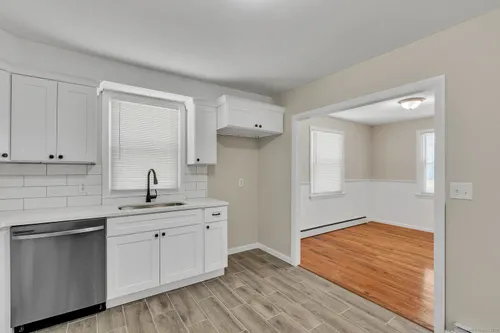 Under Contract: 419 Main St, Somers, CT 06071 for Nelson Foss - Realtor in South Windsor, CT