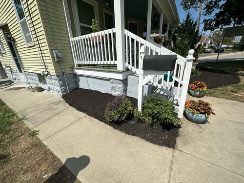 Planting Services for Garduno Landscaping LLC in Cumberland, RI