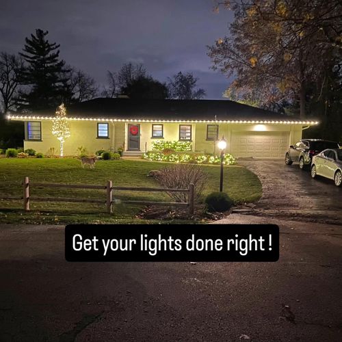 Holiday Lighting for Fence Medic in Arlington Heights, IL