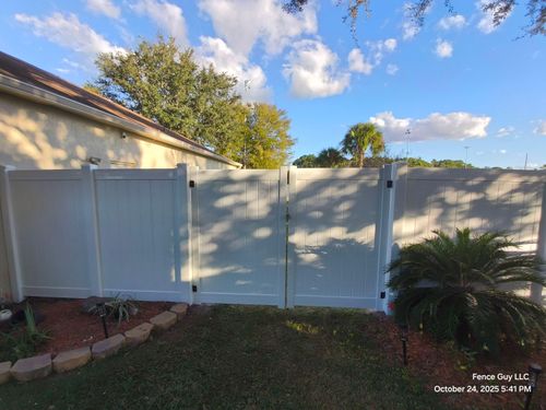 Vinyl Fence Installation for ASAP Fence & Gates - Central, FL in Leesburg, FL