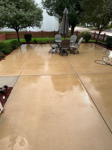 Home Softwash for J&J Power Washing and Gutter Cleaning in Sycamore, IL