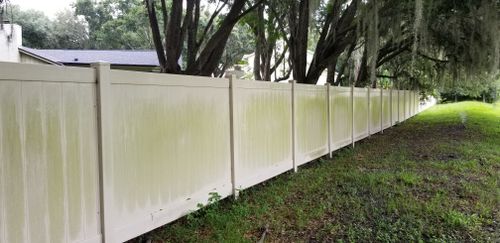 Fence Washing for Blue Stream Roof Cleaning & Pressure Washing  in Tampa, FL