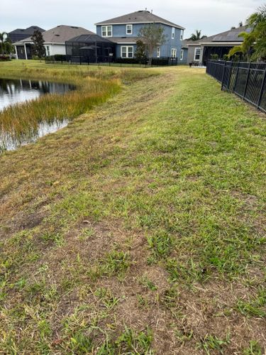 Land Grading for Shoreside Property Services in Apollo Beach, FL