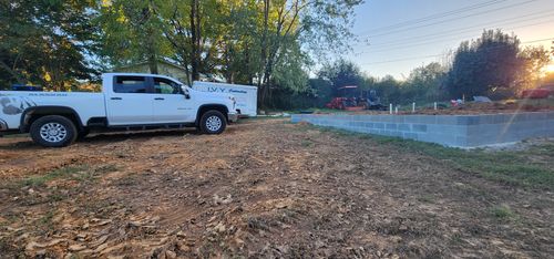  for IVY Contracting in Buena Vista, TN