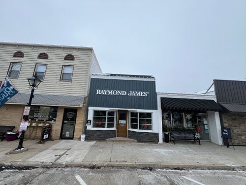  for MTZ Signs in Janseville, WI