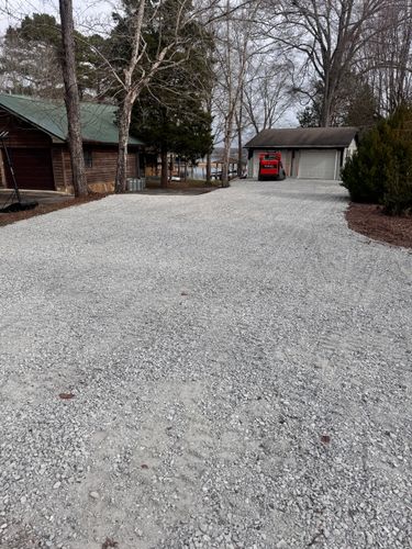  for Leal’s Lawn Service in Dayton, TN