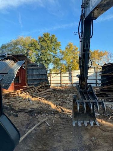  for Premier Services in New London, MN