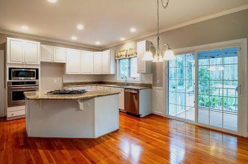  for Leon Painting in Houston, TX