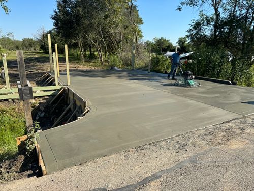  for Alvarez Concrete in Santa Fe, TX