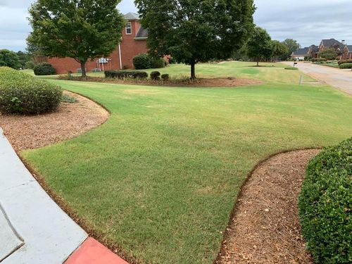 Lawn for Pinnacle Property Maintenance LLC in McDonough, GA