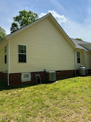 Home Softwash for Hammerhead Pressure Washing in Mineral, VA