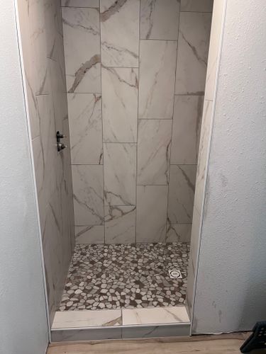  for R. Royal Floors in Royalton, MN