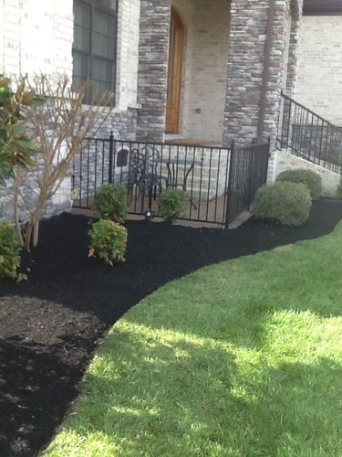 Mulch Installation for Russell's Lawn Care Plus in Nashville, TN