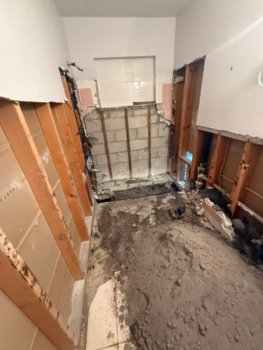  for Beyond the Edge Construction in Brandon, FL