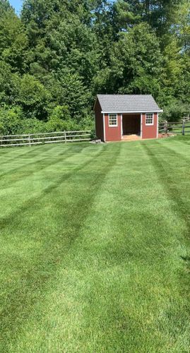 Fall Clean Up for B&L Management LLC in East Windsor, CT