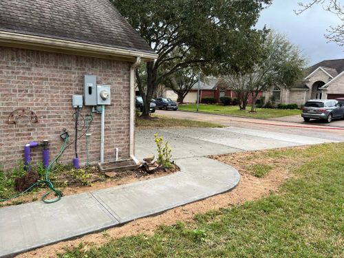Sidewalk Installation for Rytren Concrete in Pearland, TX