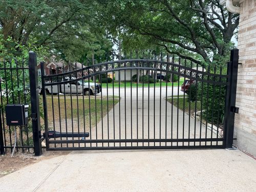 Gate Installation and Access Controls for Kingdom Fence in Houston, TX