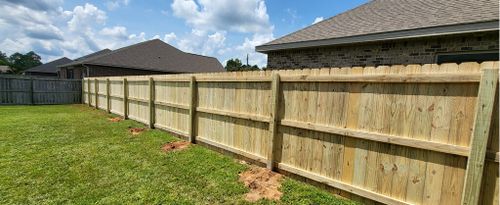 Fence Installation for Bayou Bill's Fencing in Crestview, FL