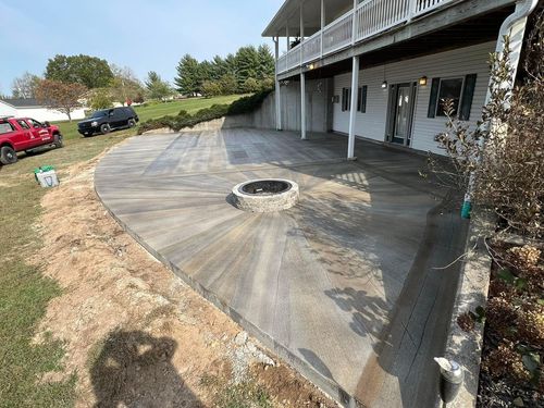 Porches, Patios, & Firepits for Whitfield Concrete Construction in Solsberry, IN