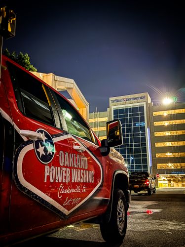 Store front exterior cleaning for Oakland Power Washing in Clarksville, TN